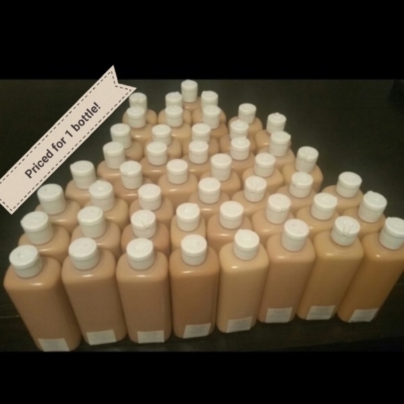 Estee Lauder Double Wear Stay-In-Place Makeup6.7oz - Picture 2 of 3